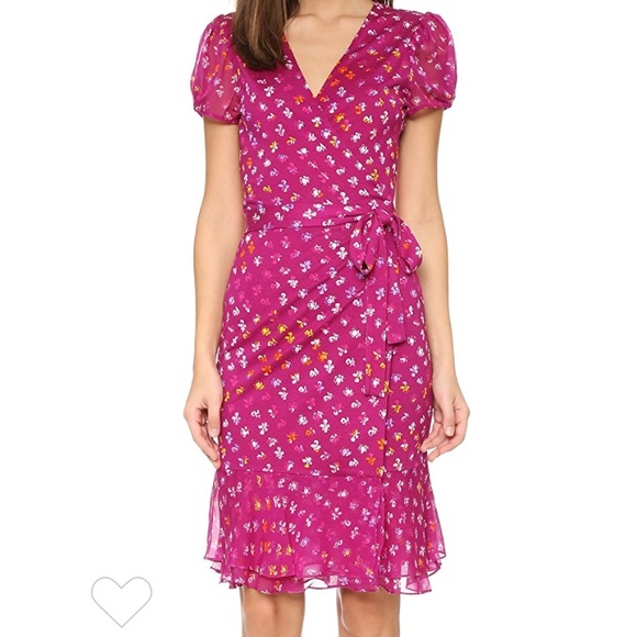 Diane Von Furstenberg Dresses & Skirts - Diane Von Furstenberg Layton Wrap Dress Size 6